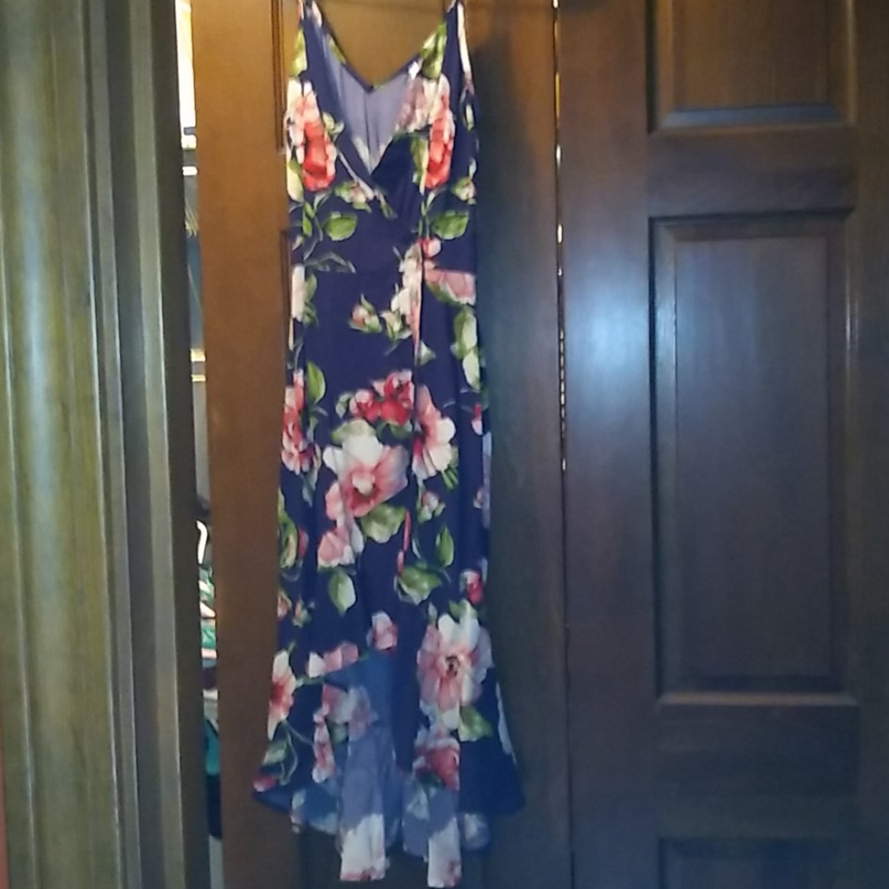 Floral Dress *Never Worn
